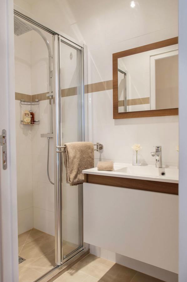 Appartement Le Voyage En Isle à Paris Extérieur photo