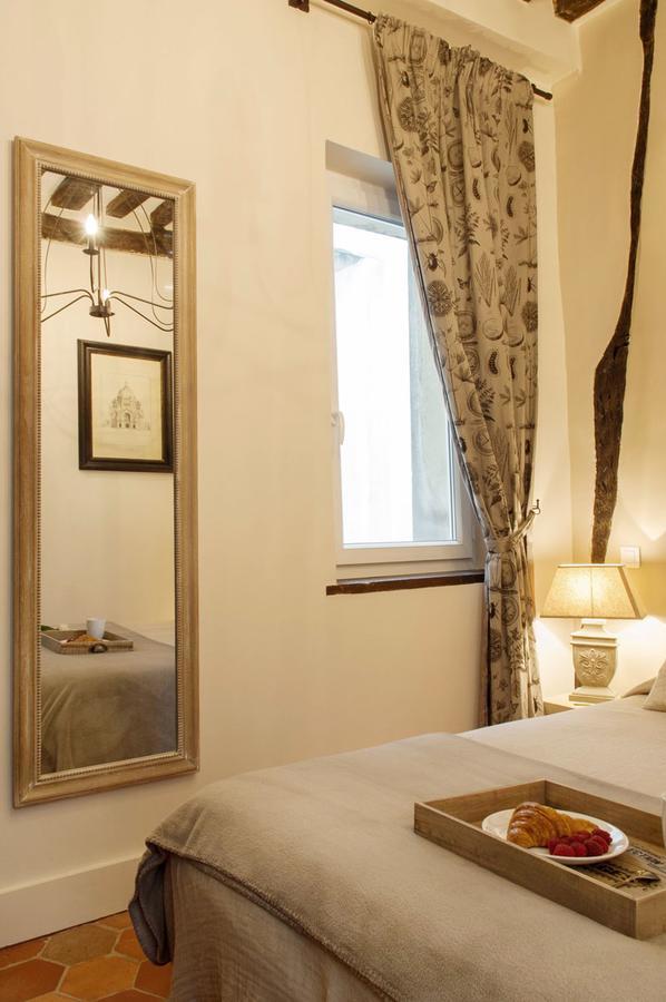 Appartement Le Voyage En Isle à Paris Extérieur photo