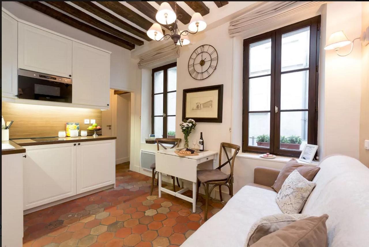 Appartement Le Voyage En Isle à Paris Extérieur photo